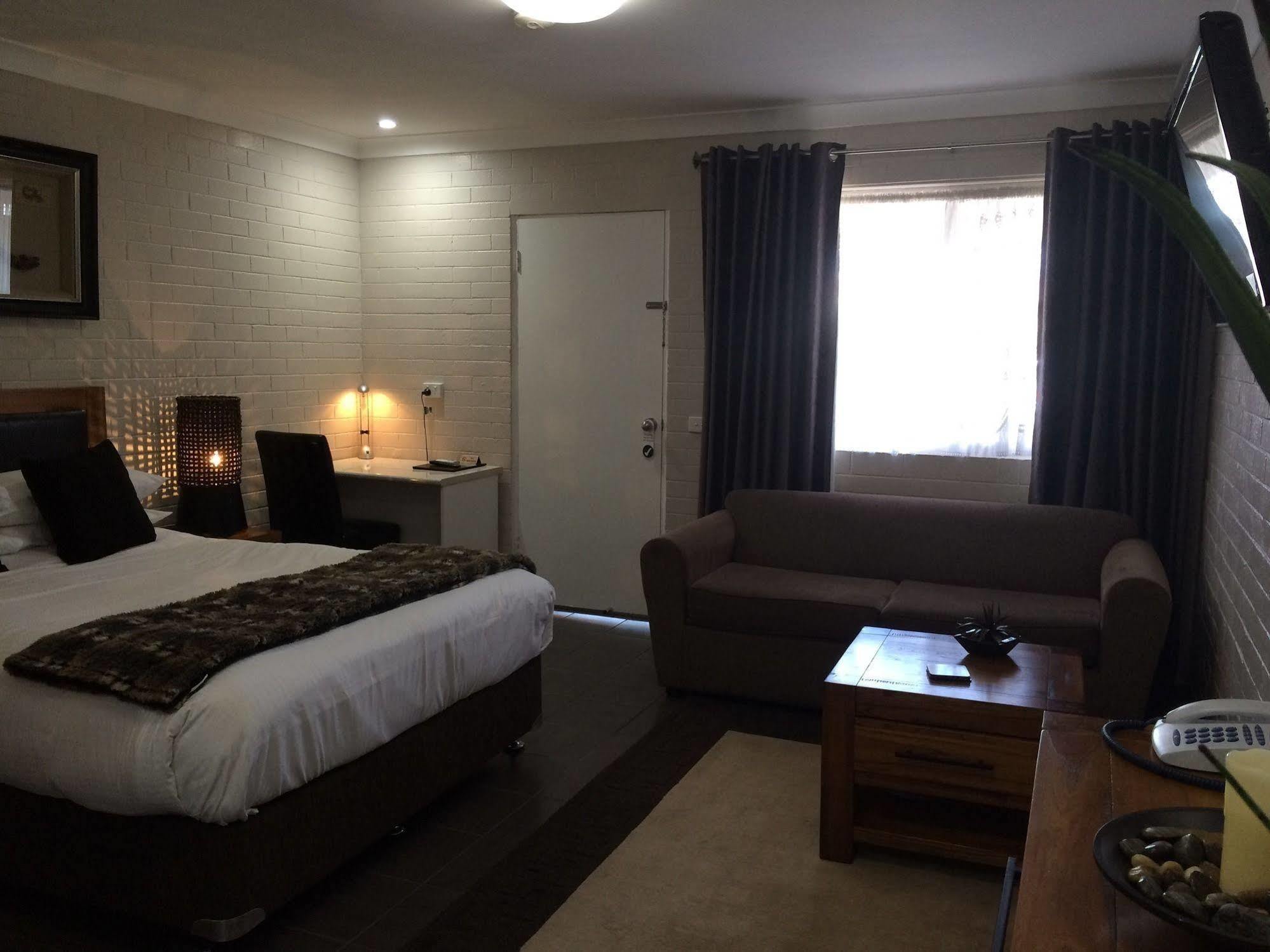 Country Leisure Motor Inn Dubbo Exterior foto